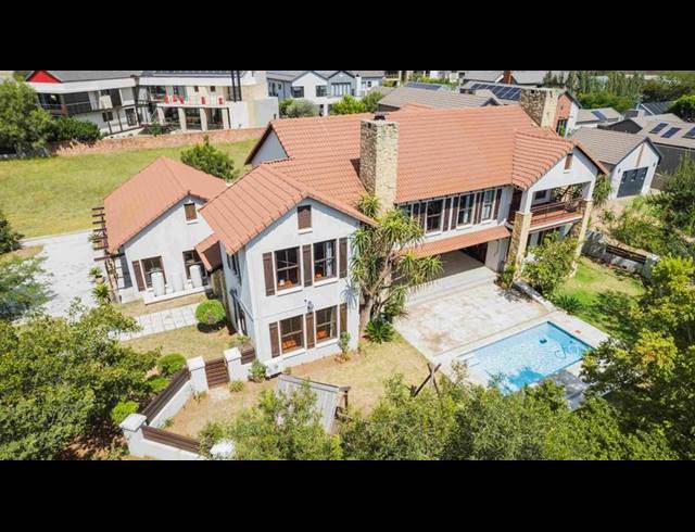 4 BEDROOM PROPERTY TO RENT IN COPPERLEAF ESTATE